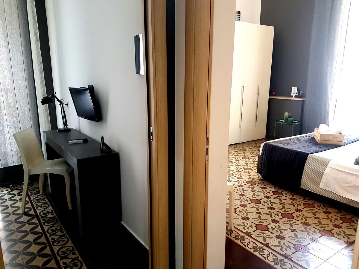 Ottomood Ala Ovest Catania Centro Bed & Breakfast Bagian luar foto