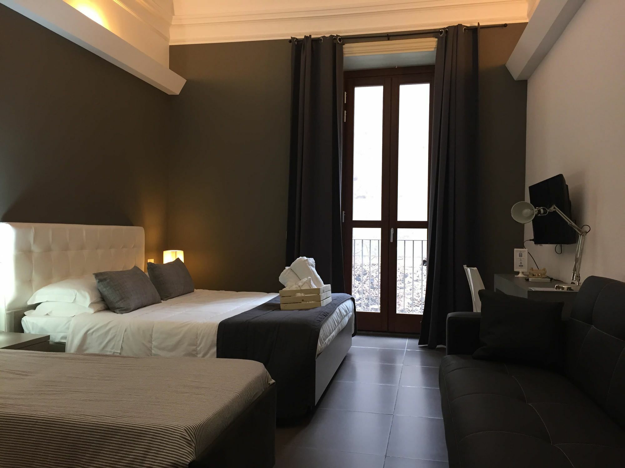 Ottomood Ala Ovest Catania Centro Bed & Breakfast Bagian luar foto